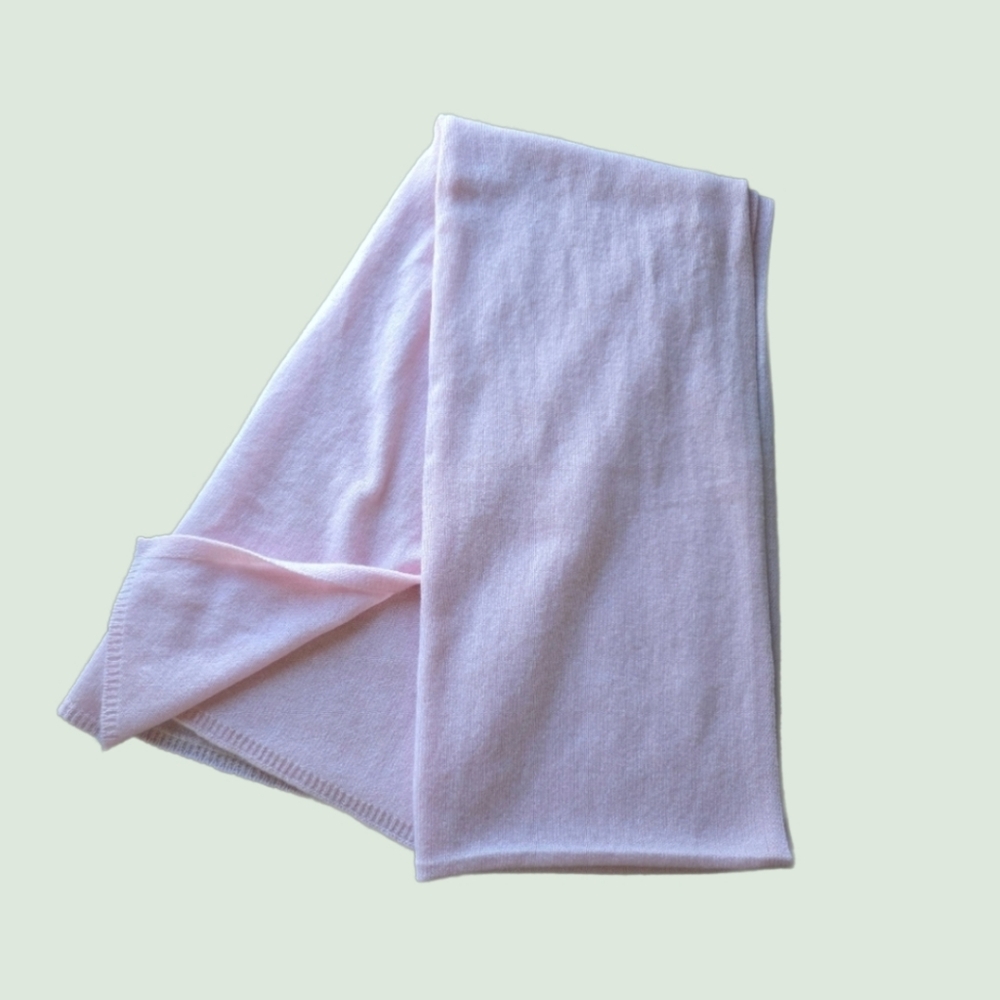 🎀 NWOT Notshy 100% Cashmere Scarf in Ballet Pink 🎀